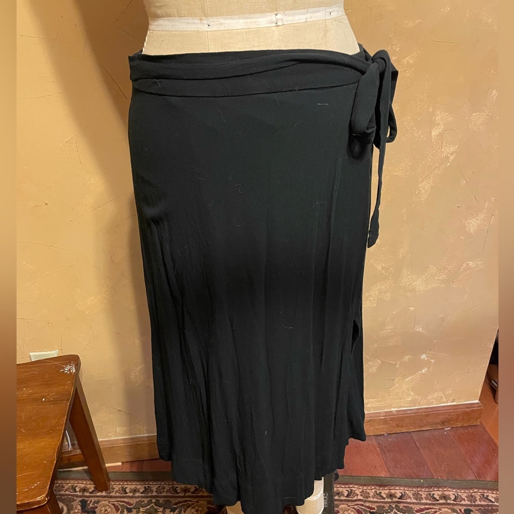 Who What Wear size 6 Black Wrap Skirt